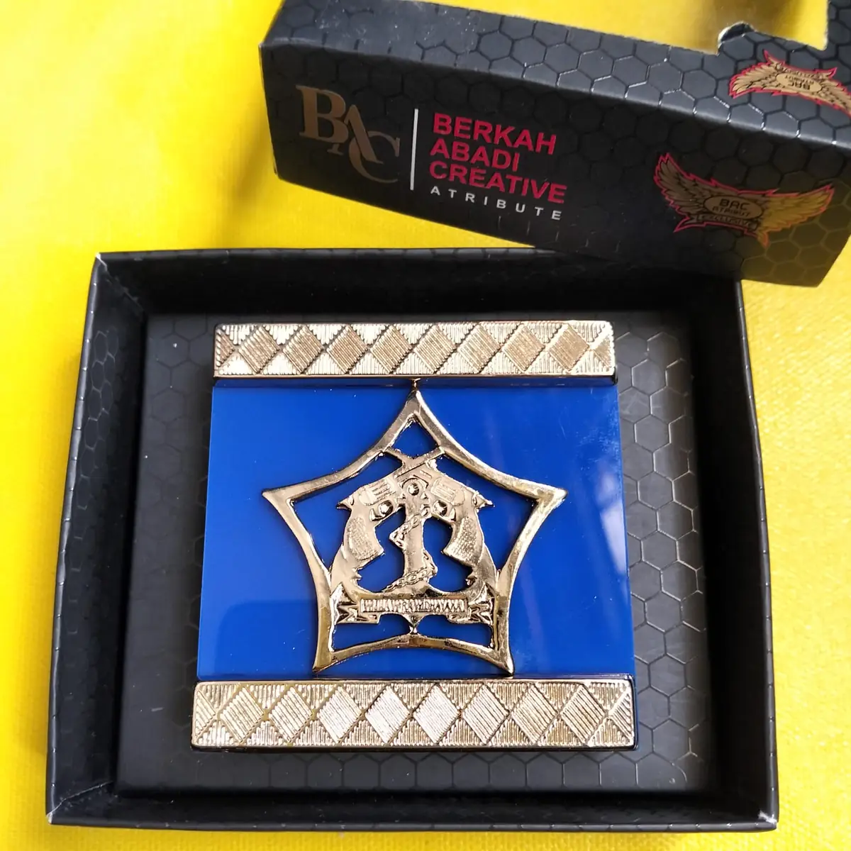 Foto Emblem Baret Pom-al