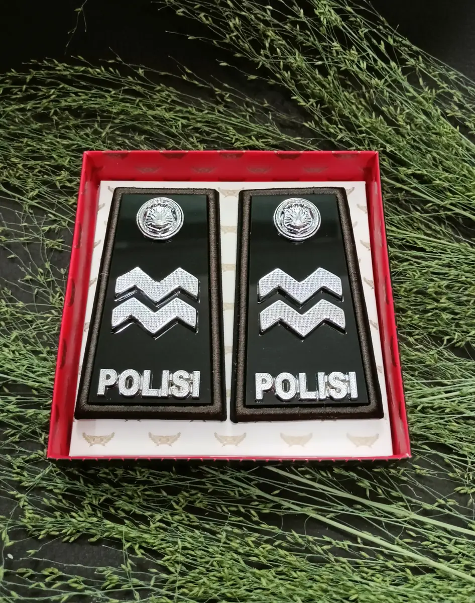 Foto PDH Polisi Aiptu Motif LB