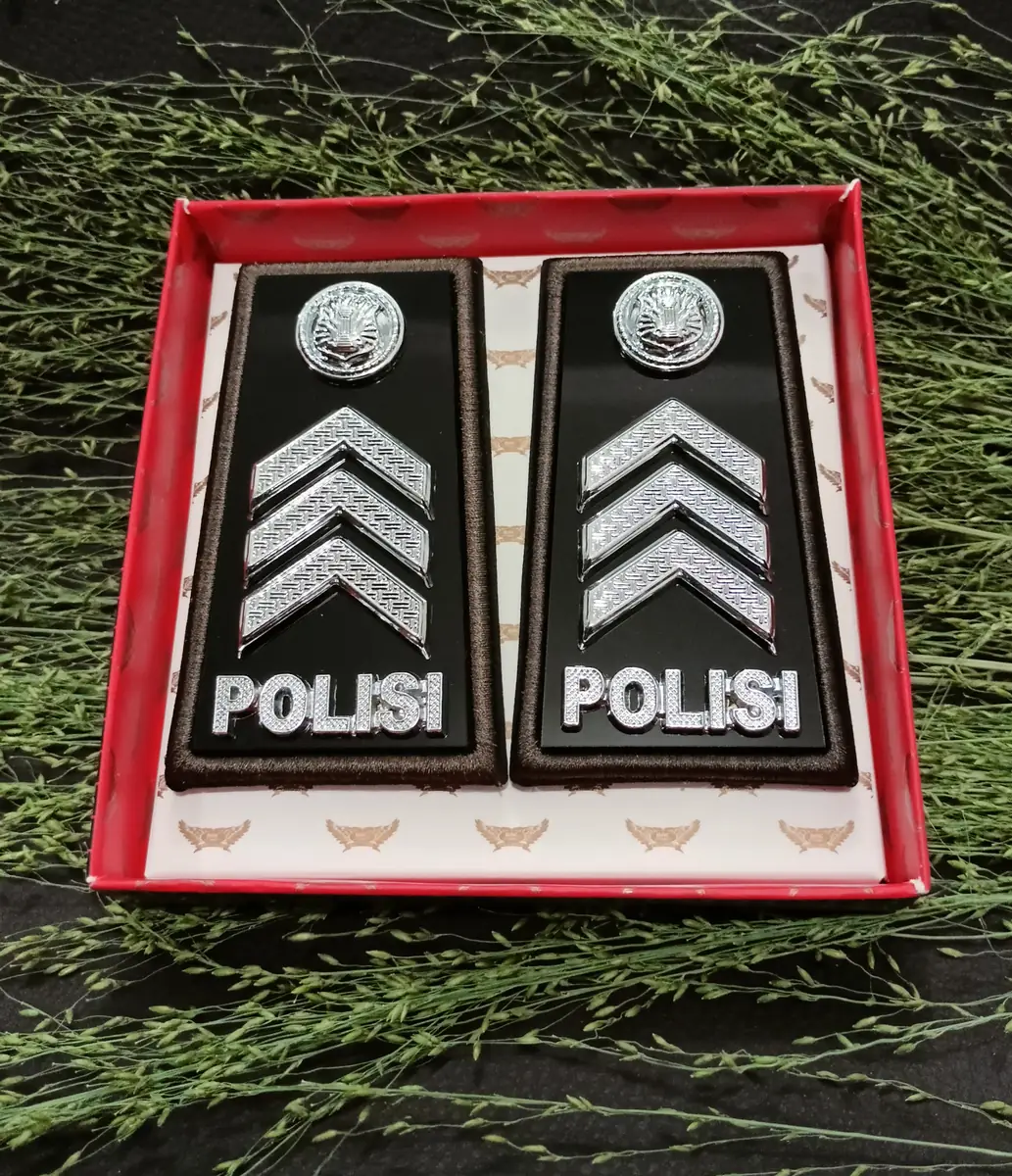 Foto PDH Polisi Brigadir Motif LB