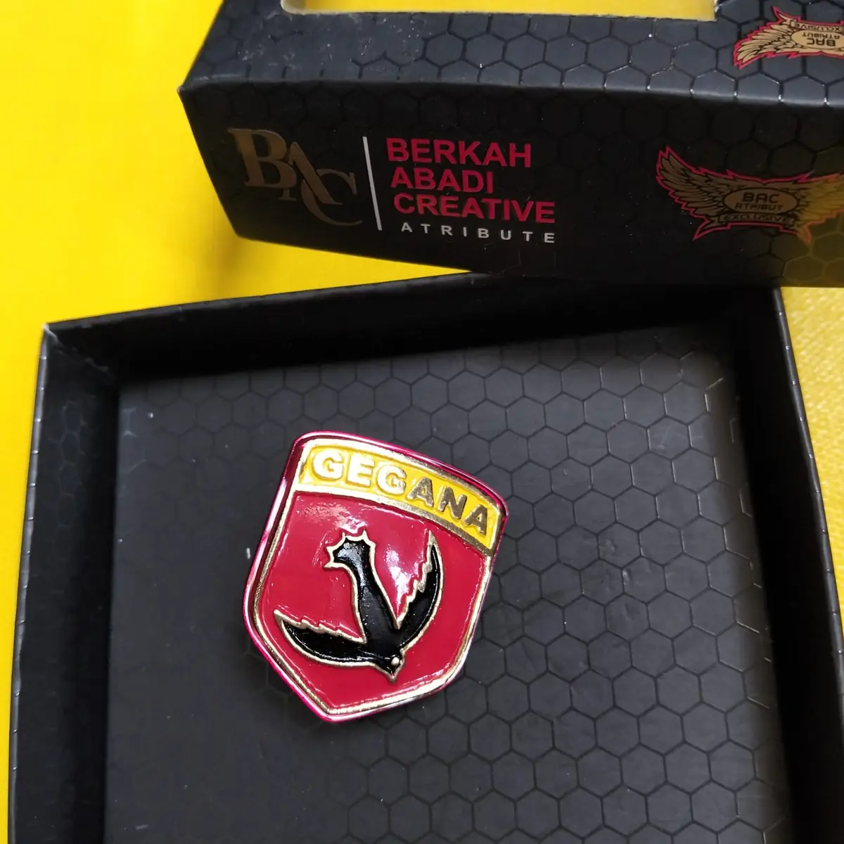 Foto Pin Gegana